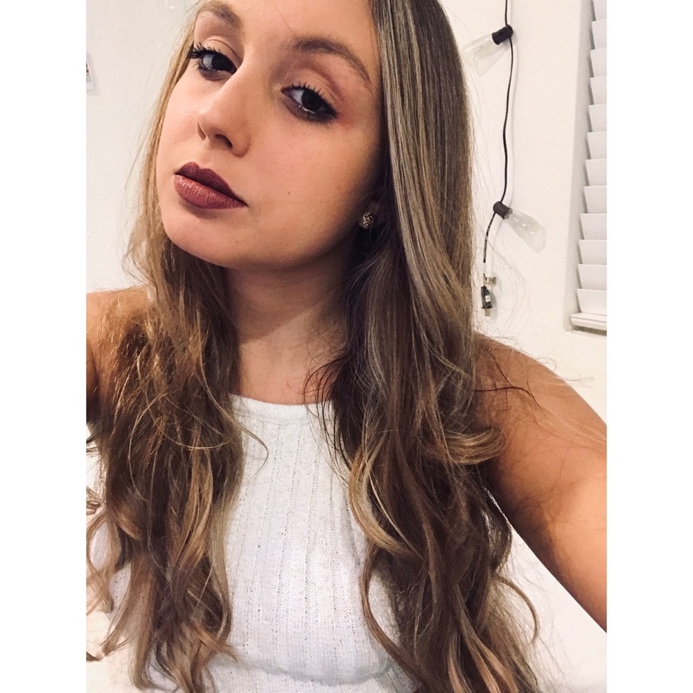 Meet your Posher, Isabella